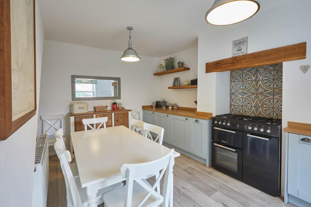 וויטבי Host & Stay - Adventure House מראה חיצוני תמונה
